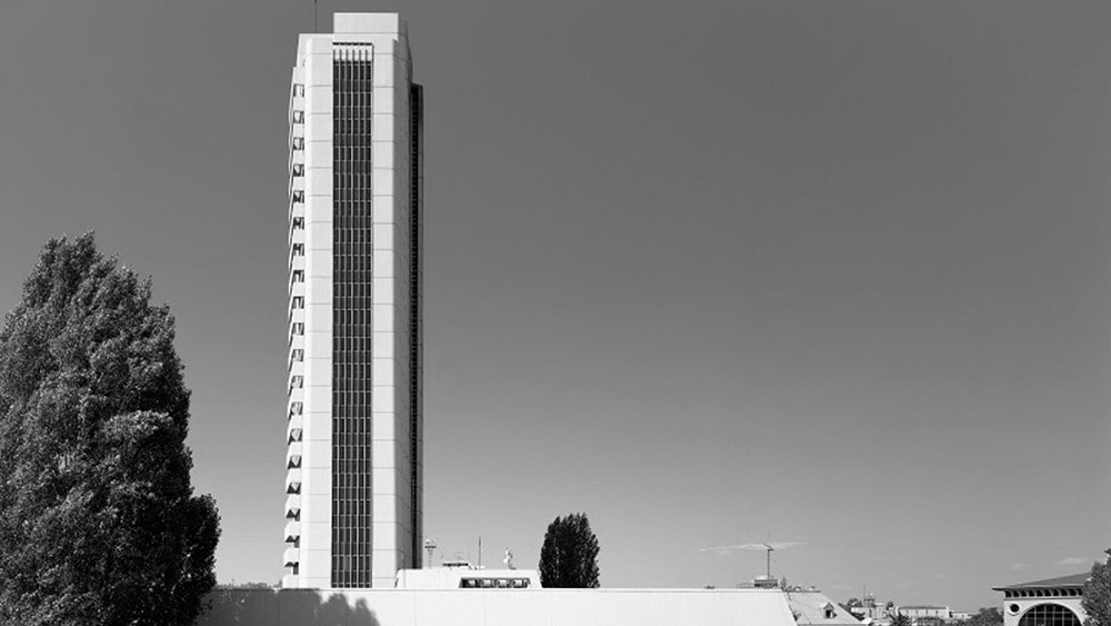 1972