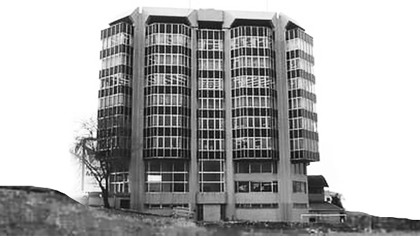 1976